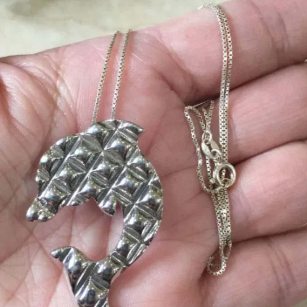 MC - Large Sterling Silver Dolphin Pendant Necklace - Unisex Design - Picture 3 of 3